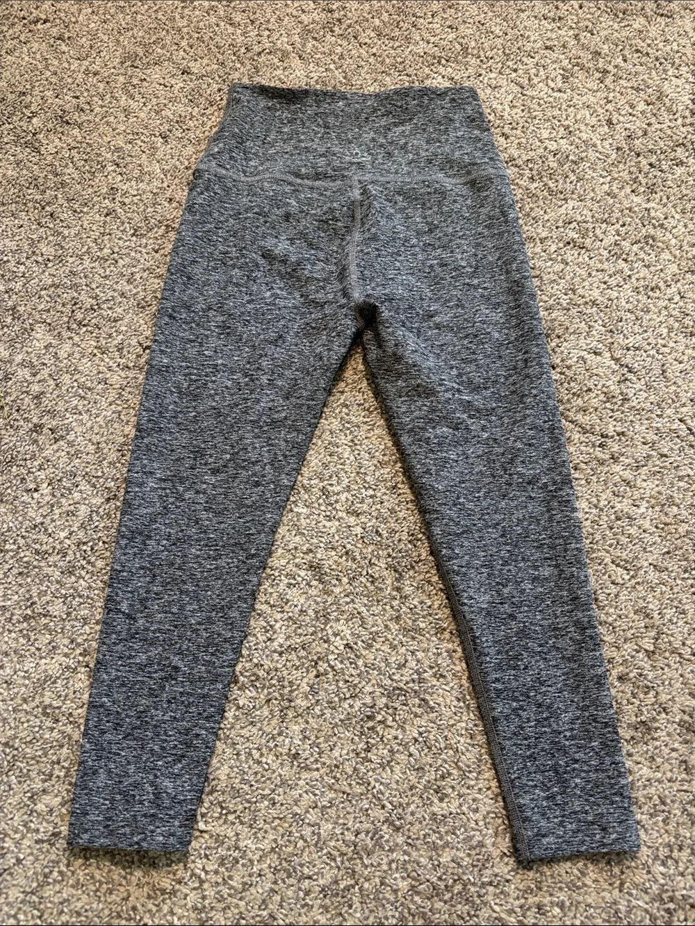 Beyond Yoga Spacedye Cropped Leggings size medium (19”) - Picture 4 of 5